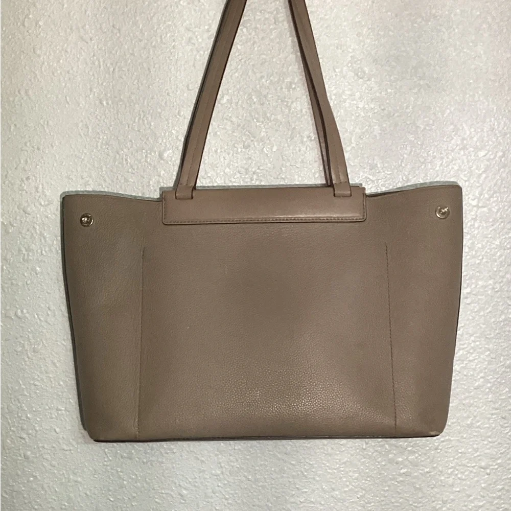 Michael Kors Meredith Medium Pebbled Leather Tote bag
